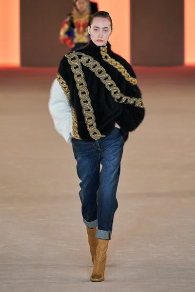 Look 36